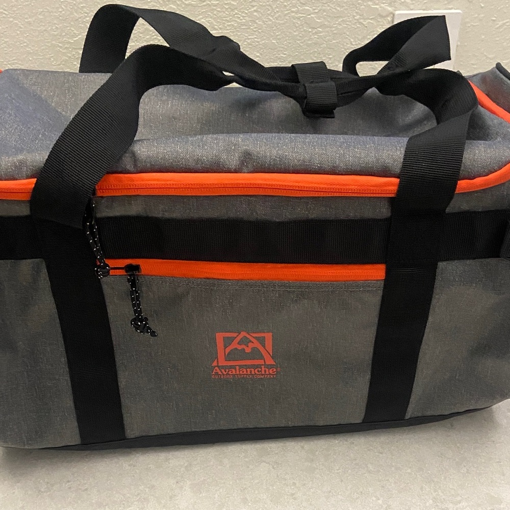 Orange and Gray Versatile Duffle Bag/Backpack - Avalanche brand. - Picture 3 of 14
